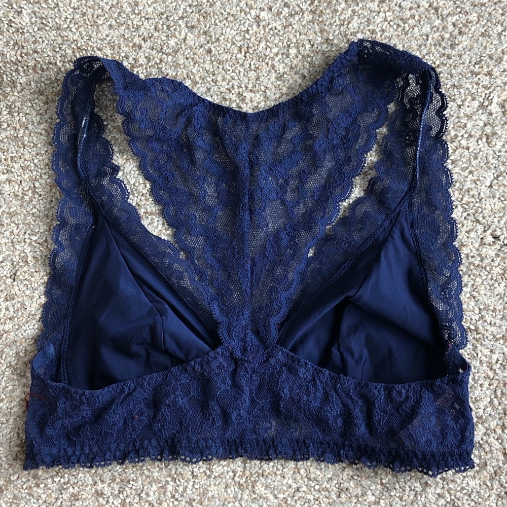 NWOT Victoria’s Secret Bralette - Picture 2 of 3
